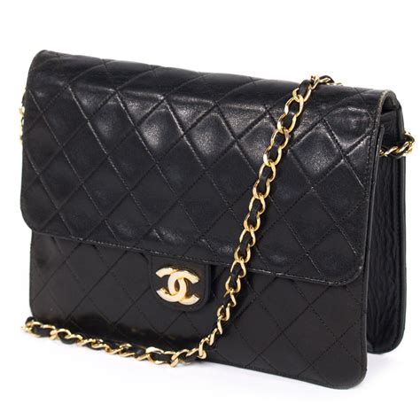 buy chanel handbag canada
